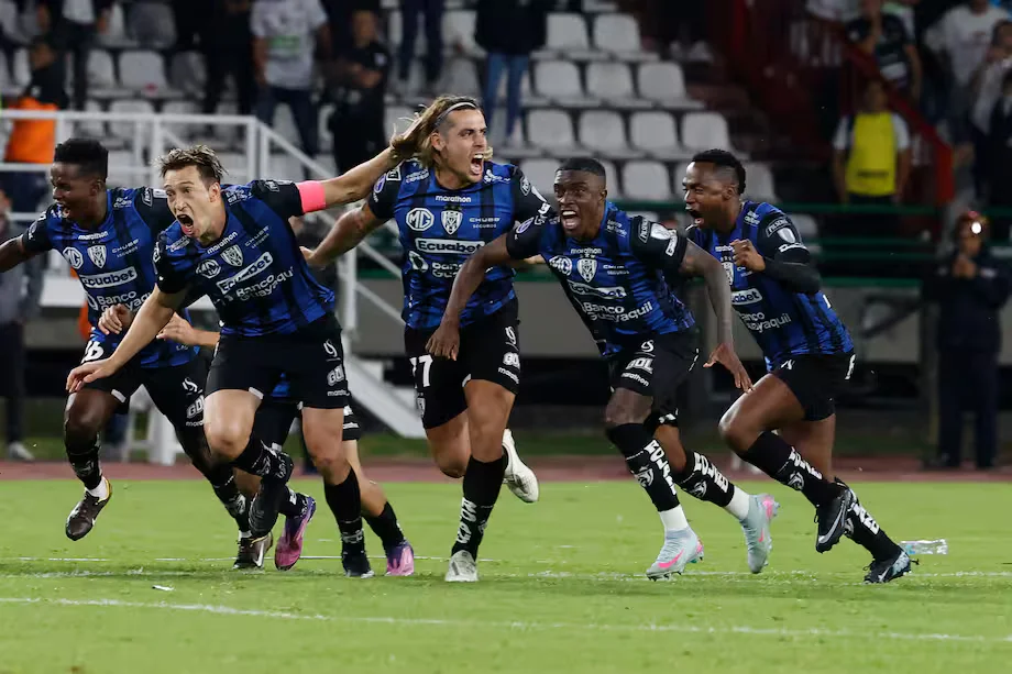 img of Independiente del Valle remonta y elimina al Once Caldas en tanda de penales